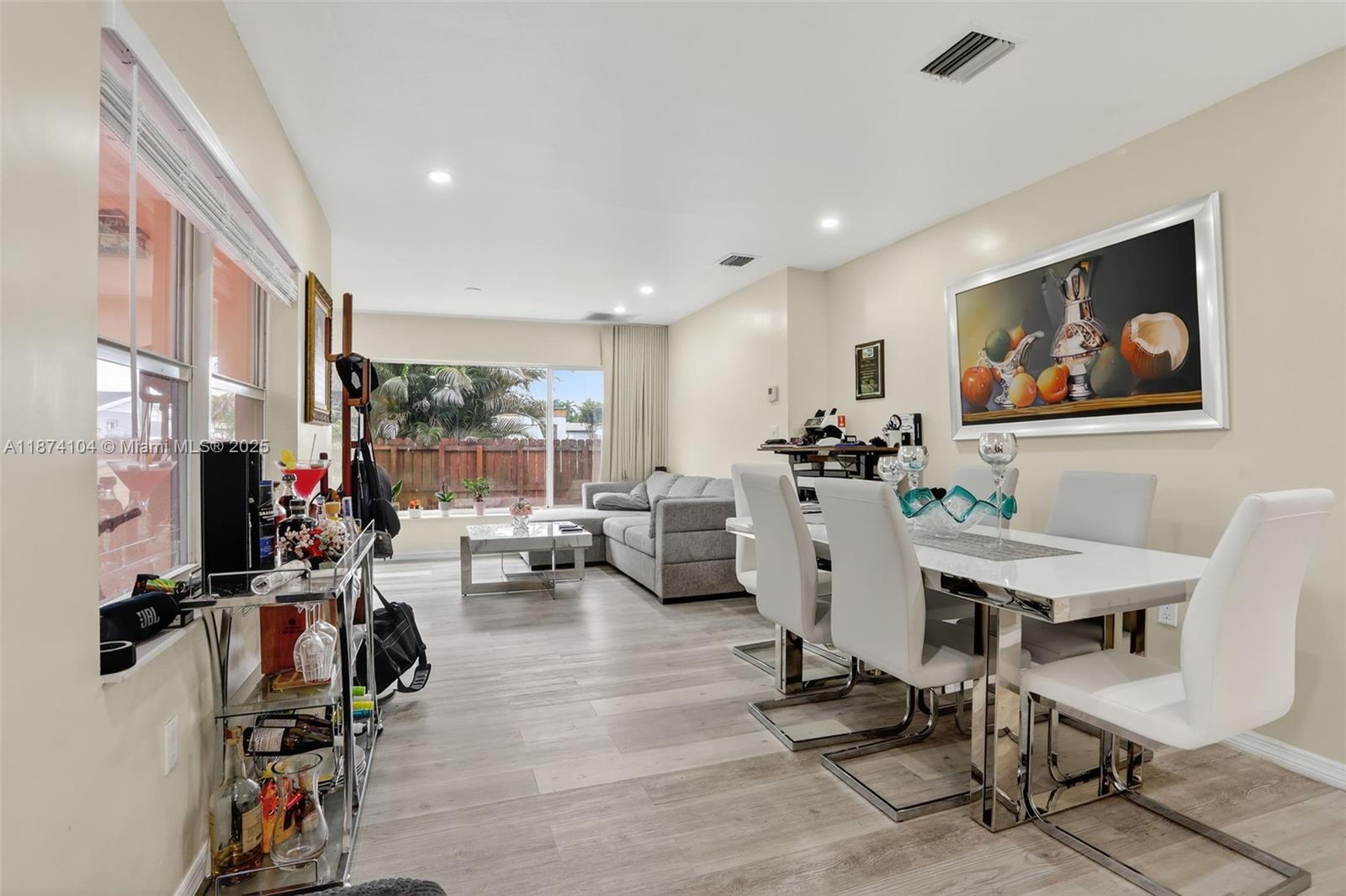 OAK GROVE - Residential Income