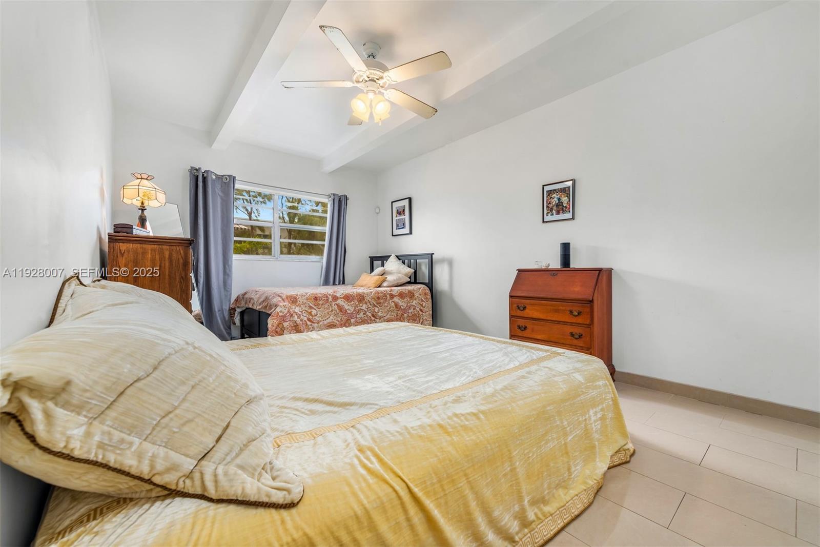 MICHIGAN TERRACE CONDO - Residential Lease