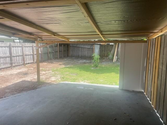 OAKLAND PARK SECOND ADD - Residential Income
