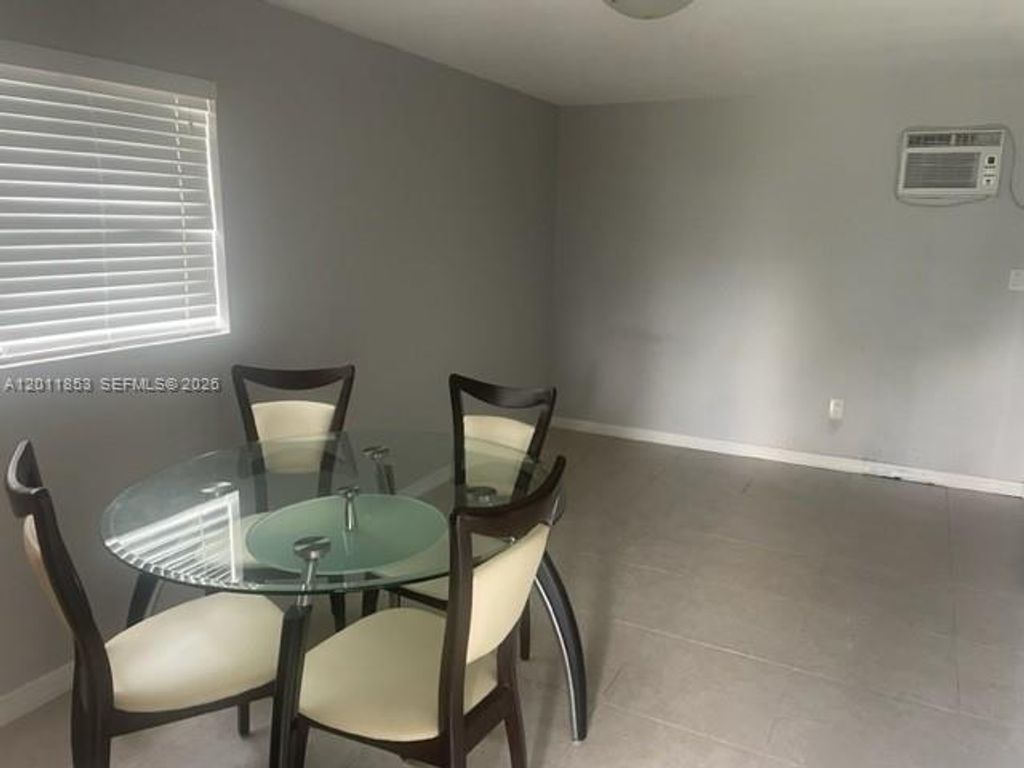 Photo of 1041 NE 35th St, Oakland Park, FL 33334 (MLS # A12011853)