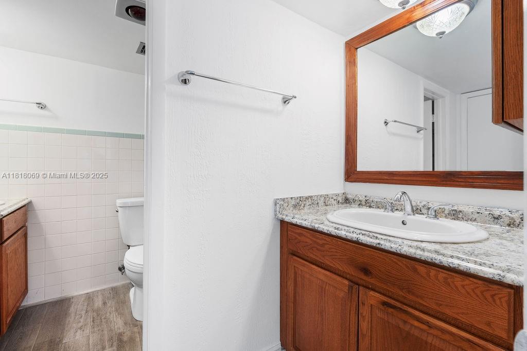 BRENTWOOD TOWNHOUSE 3 CON - Residential