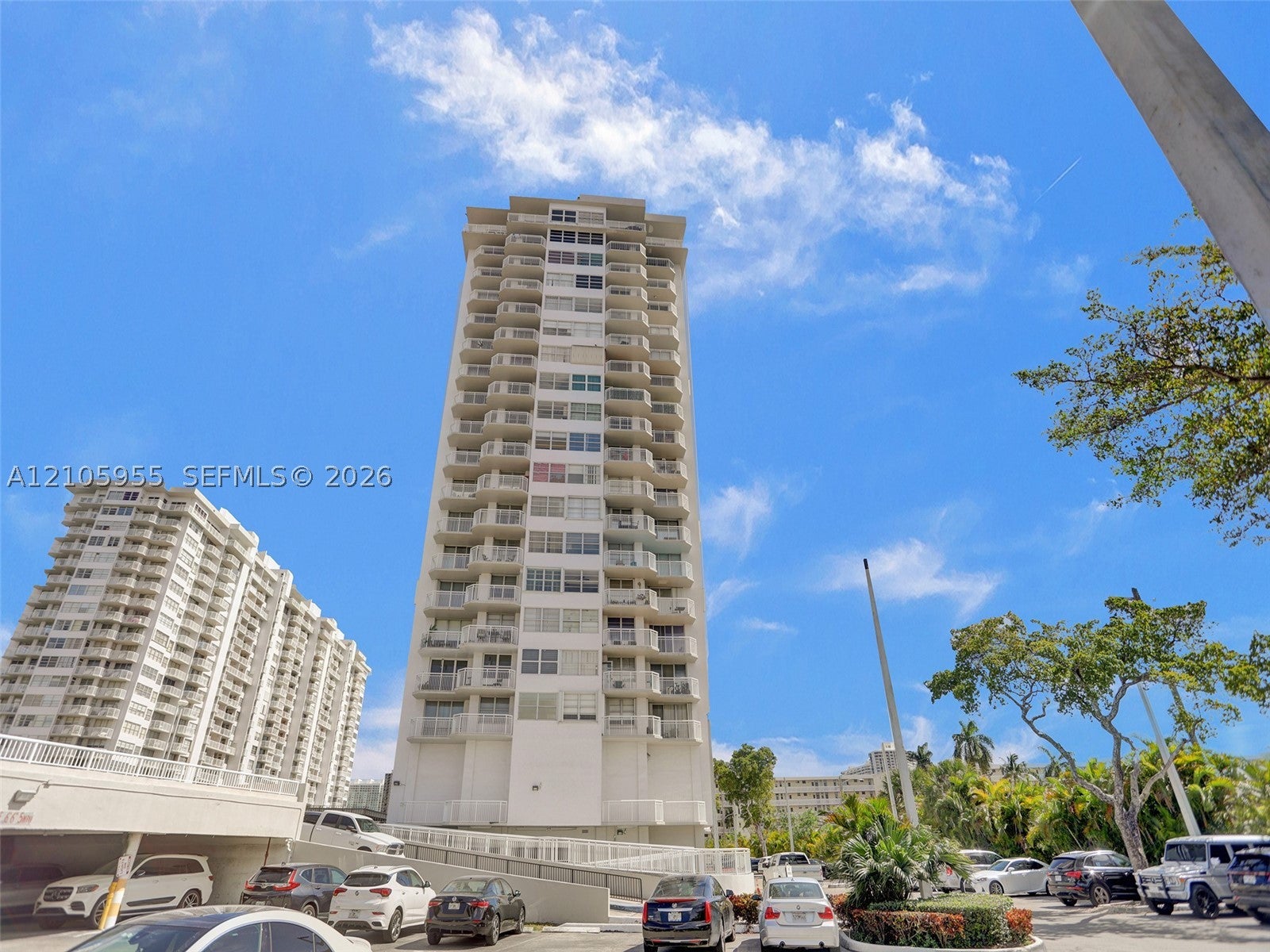 18011 Biscayne Blvd 1904