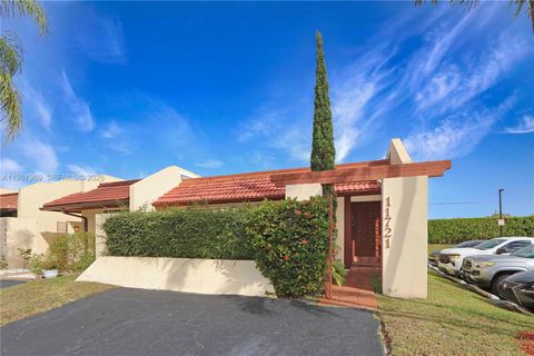 11721 SW 112th Ter Miami FL 33186