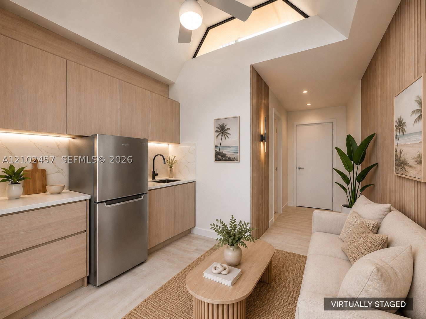 20191 E Country Club Dr CA33
