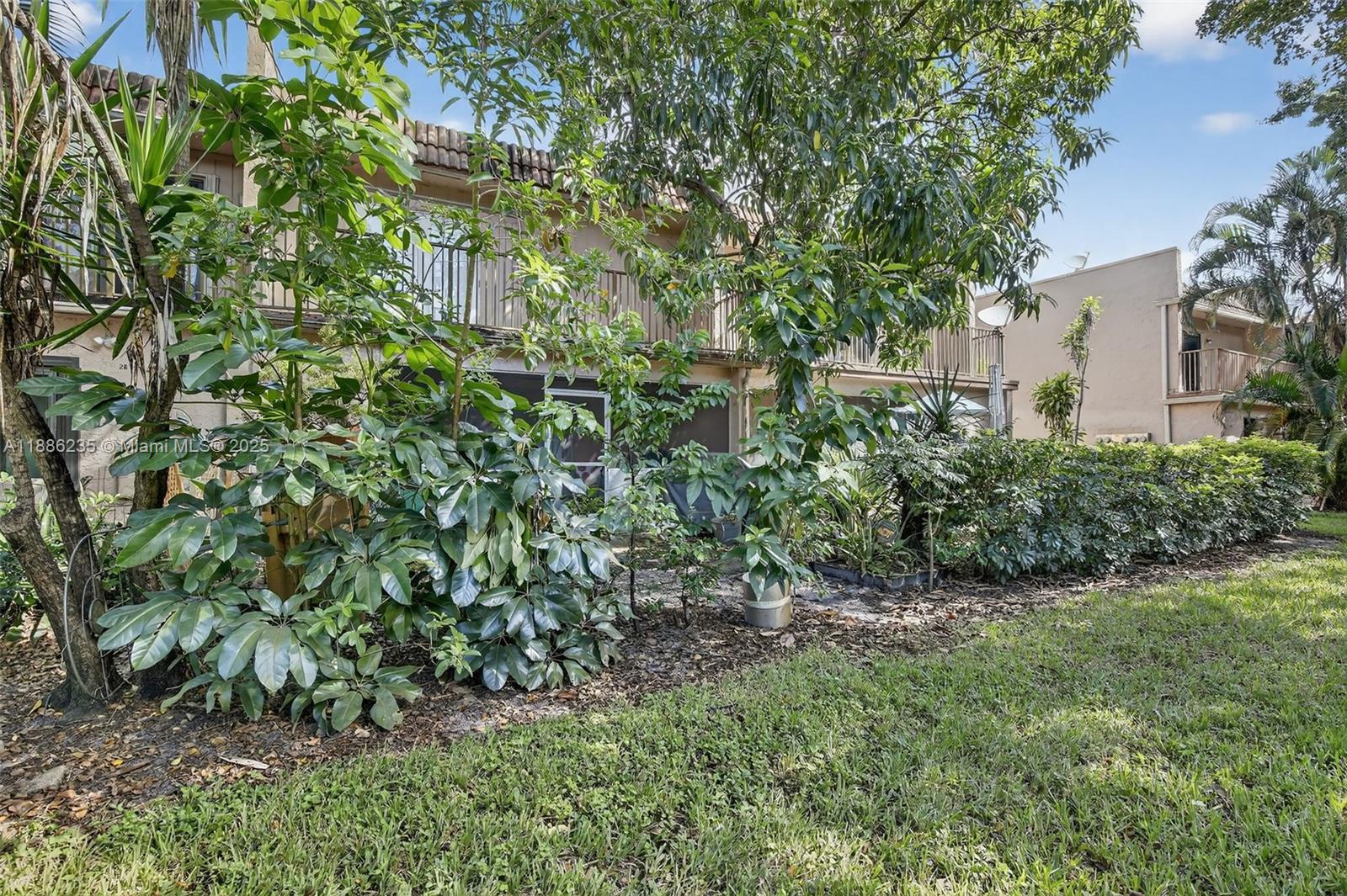 VALENCIA VILLAGE CONDO PH - Residential