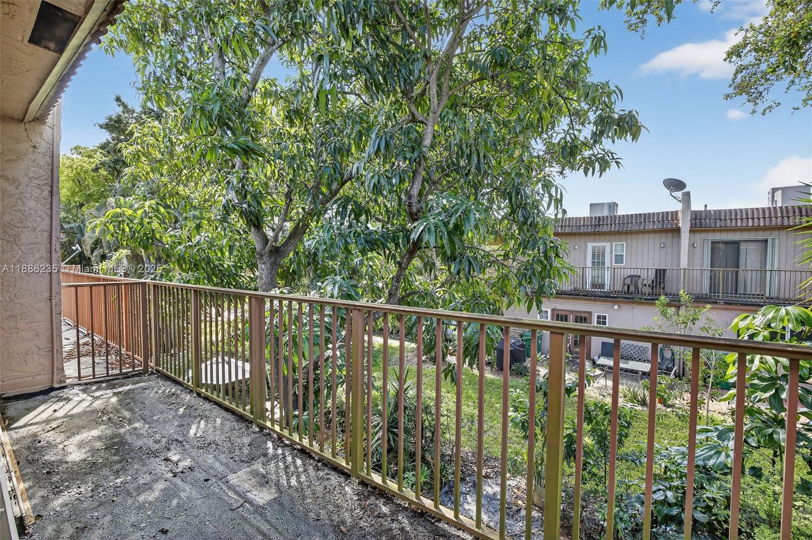 VALENCIA VILLAGE CONDO PH - Residential