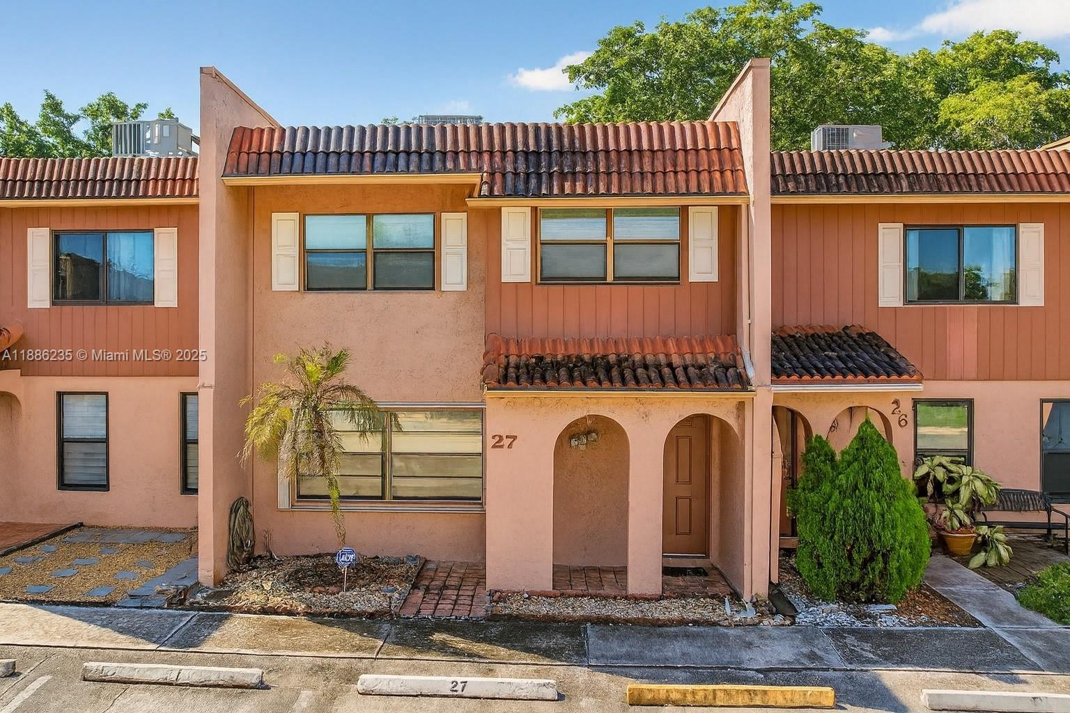 VALENCIA VILLAGE CONDO PH - Residential