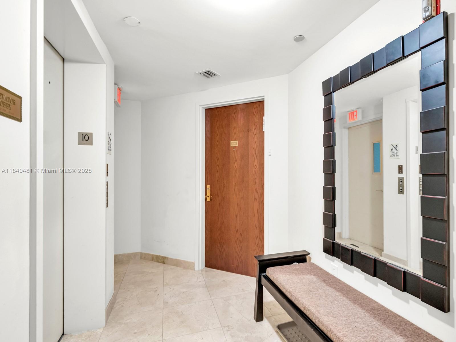 SOLIMAR CONDO - Residential