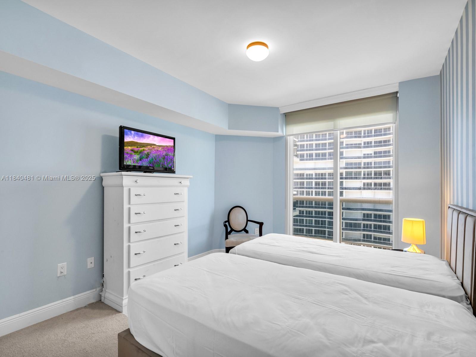 SOLIMAR CONDO - Residential