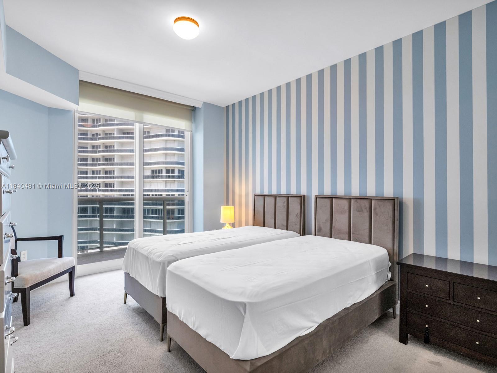 SOLIMAR CONDO - Residential