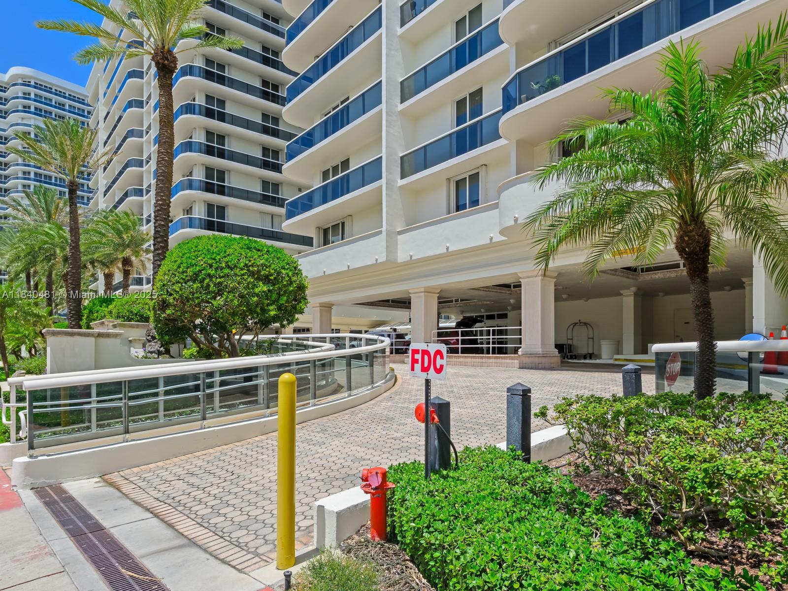 9595 Collins Ave N1009, Bal Harbour, FL, 33154/$1,690,000 4 9595 Collins Ave N1009