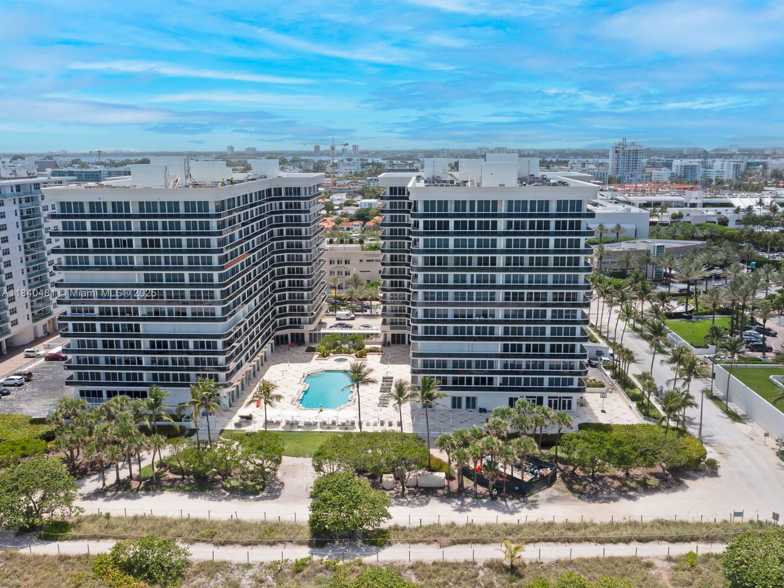 SOLIMAR CONDO - Residential