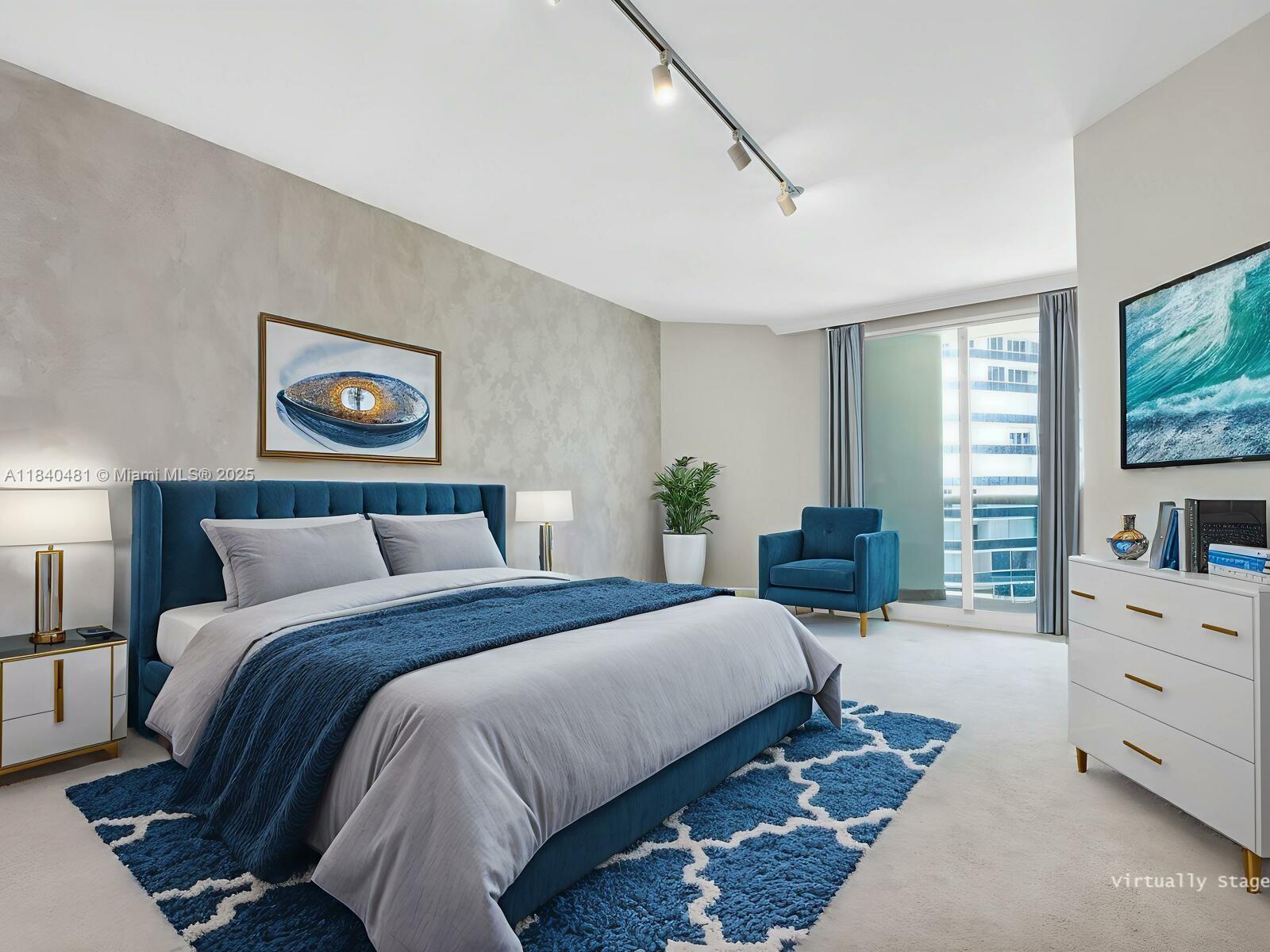 SOLIMAR CONDO - Residential