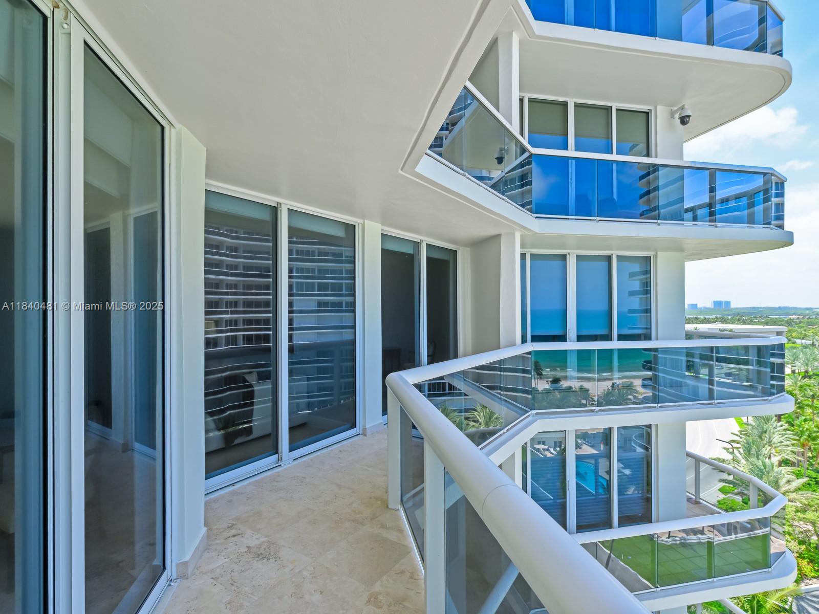 SOLIMAR CONDO - Residential