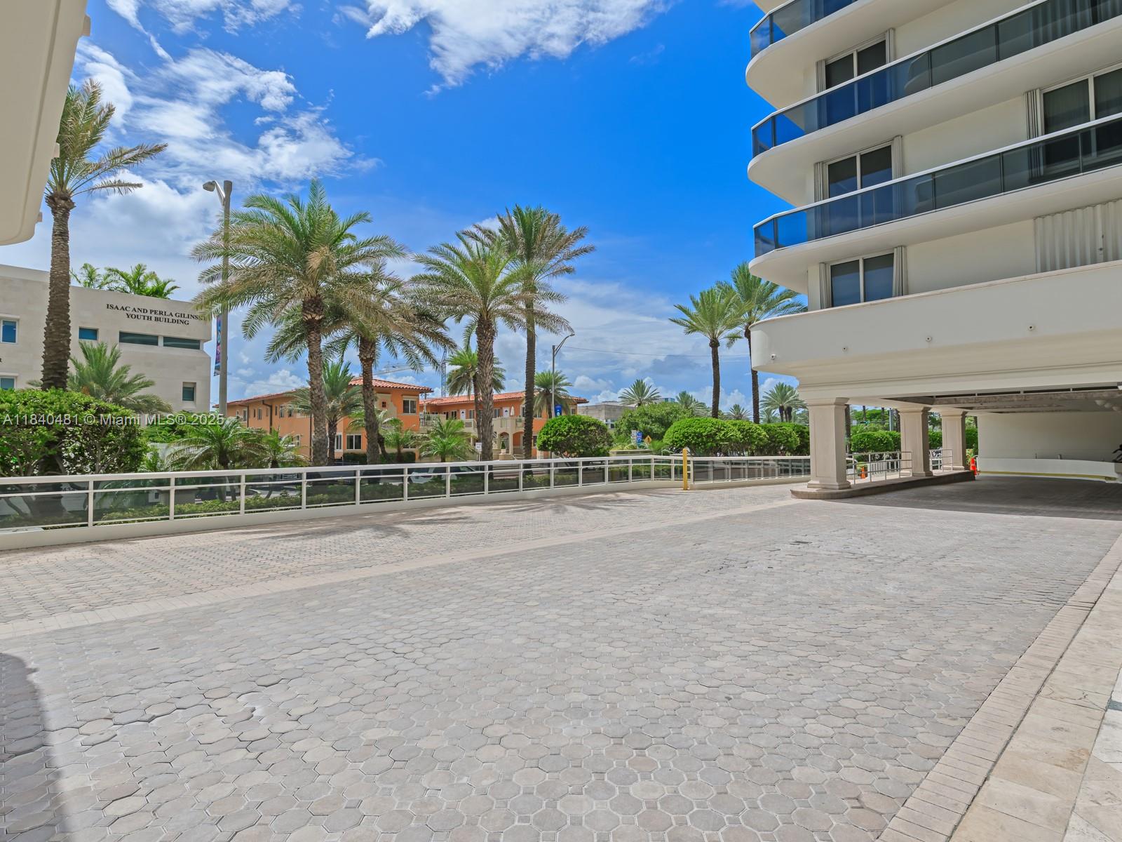 SOLIMAR CONDO - Residential