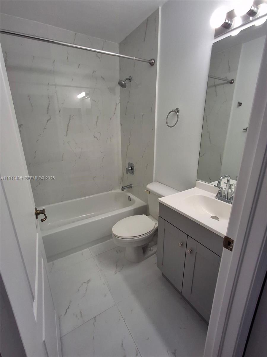 BONITA VILLAS CONDO - Residential Lease