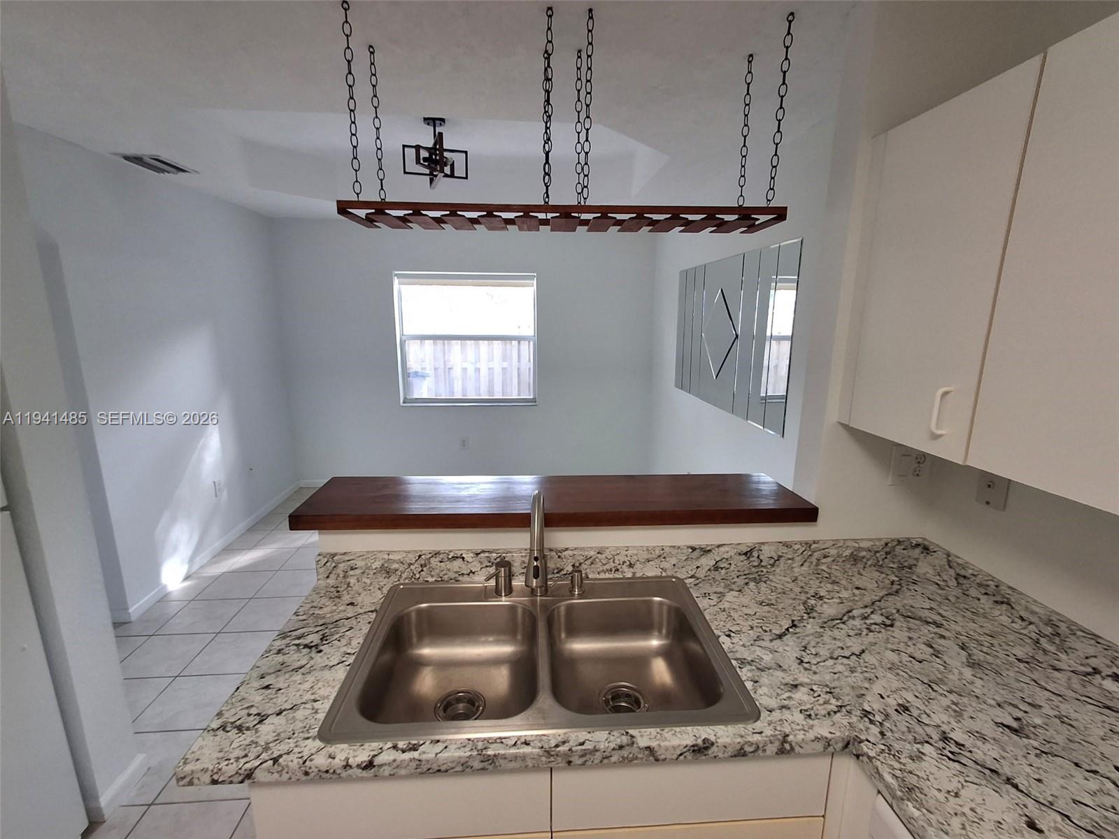 BONITA VILLAS CONDO - Residential Lease