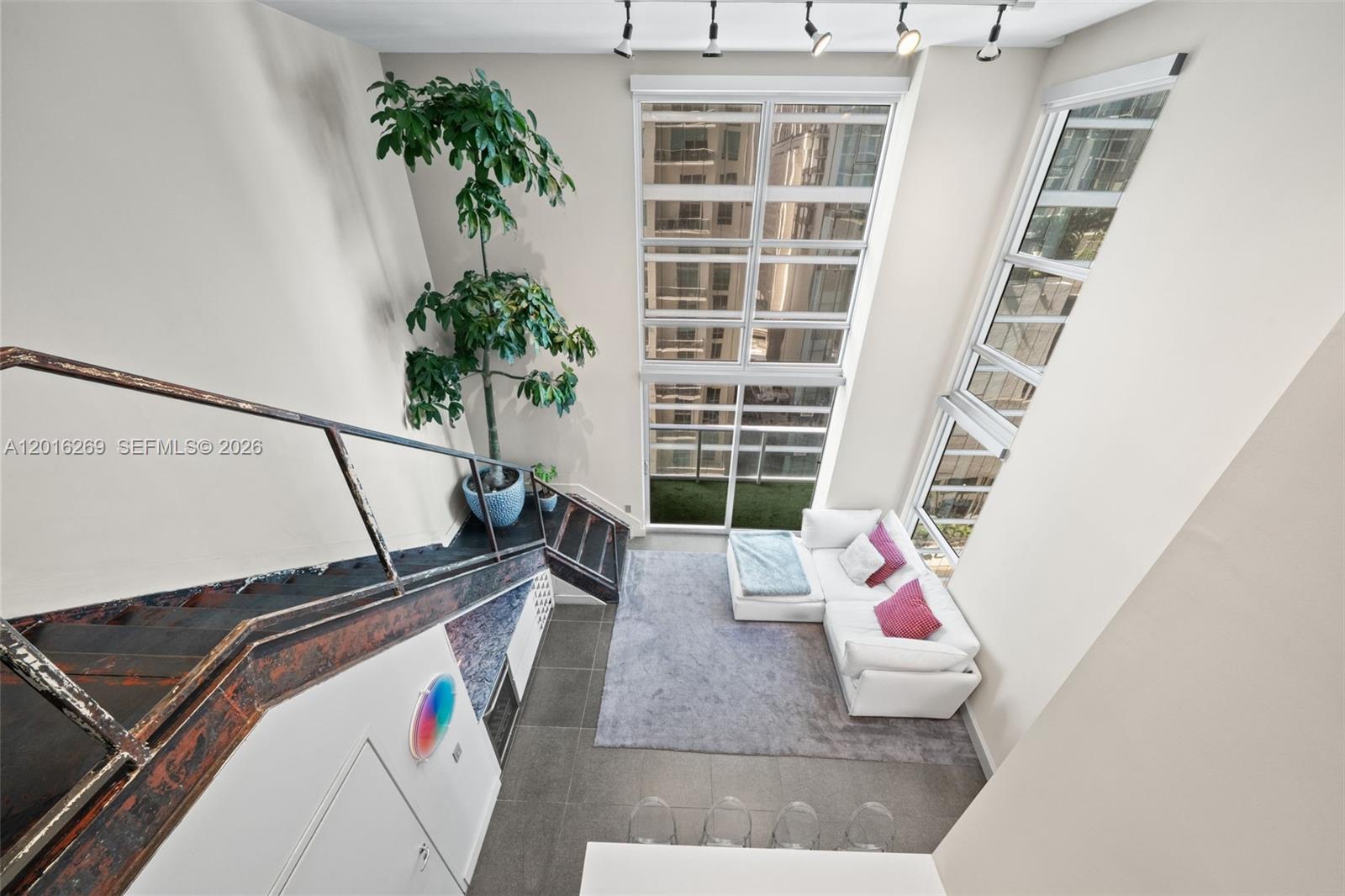300 S Biscayne Blvd L-L02