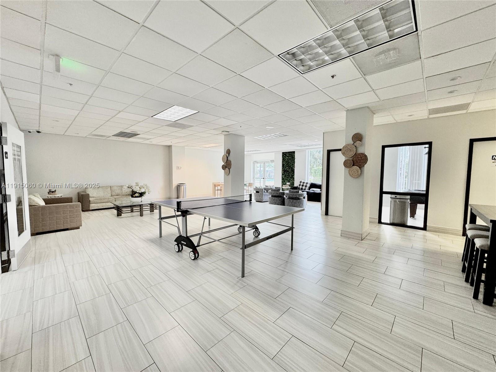 OCEANVIEW BUILDING A COND - Residential Lease