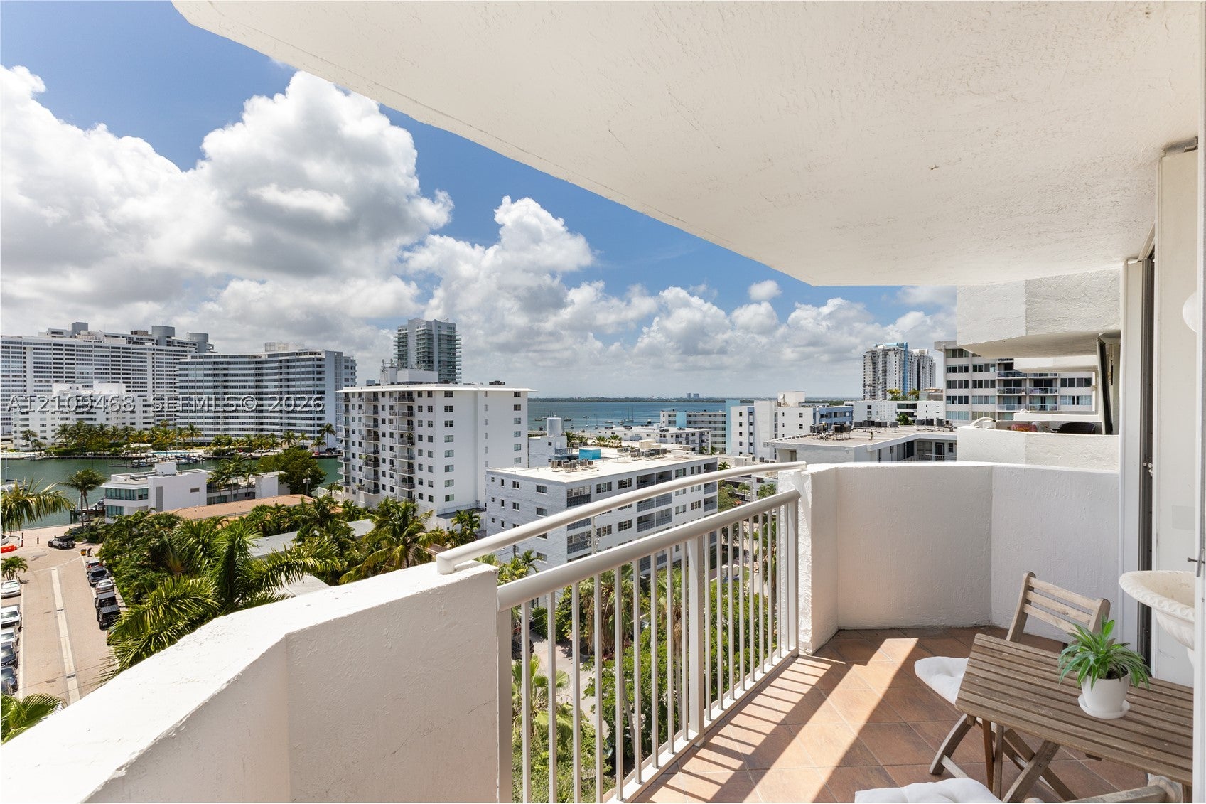 1621 Bay Rd 906