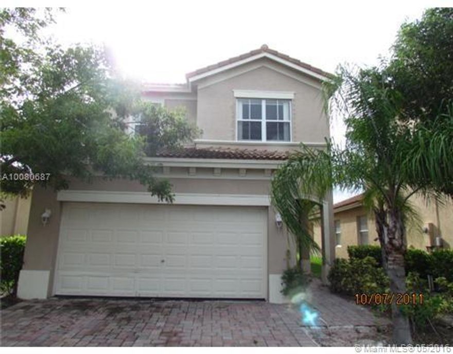 Very Bright , Tile downstairs and upstairs, gated community w/club house and gym. Large Master with walking closets, 2 car garage located in Water Stone.