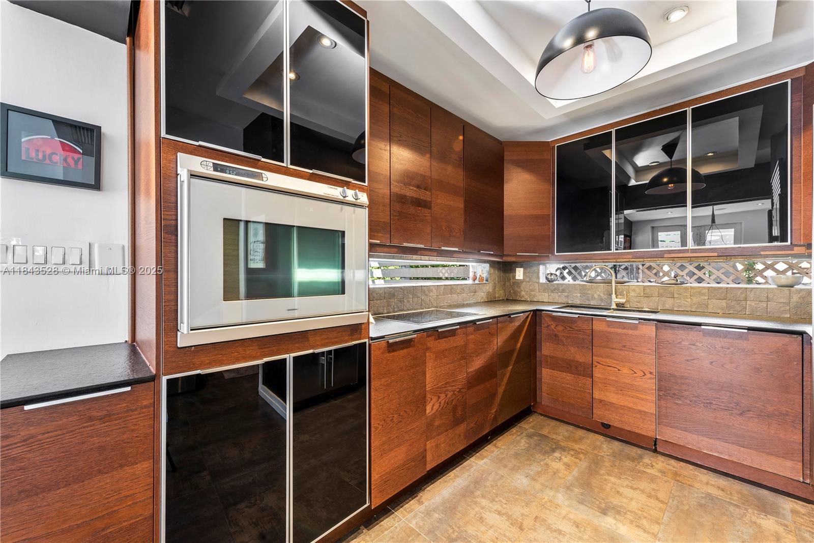 BELLE MEADE OF MIA SEC 1 - Residential Lease