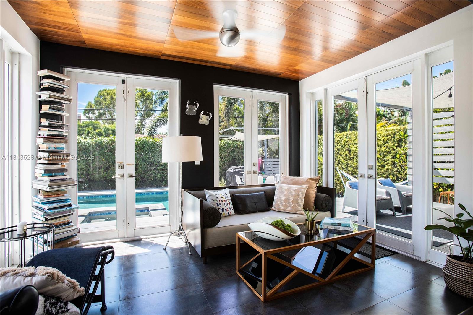 BELLE MEADE OF MIA SEC 1 - Residential Lease