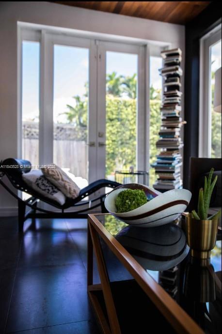 BELLE MEADE OF MIA SEC 1 - Residential Lease