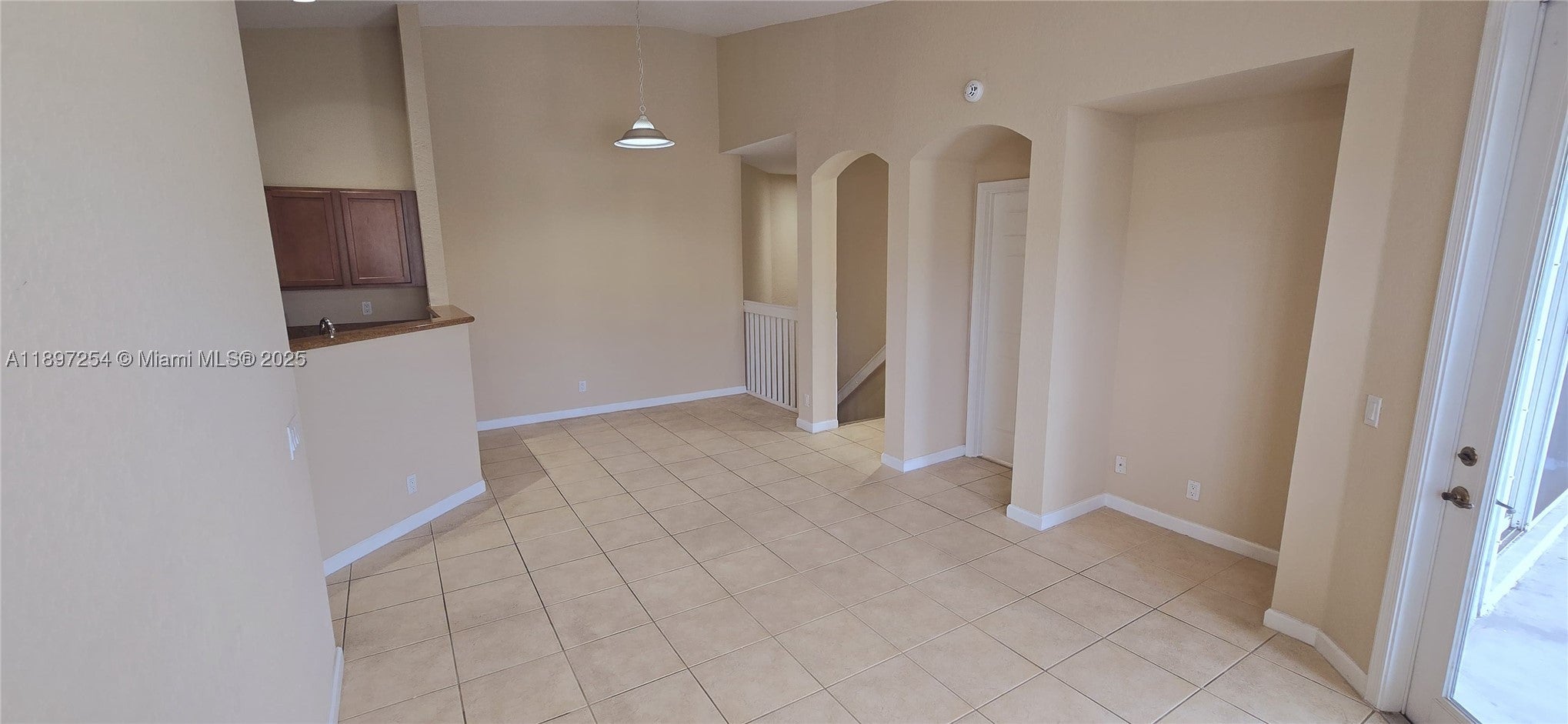 3020 Laurel Ridge Cir