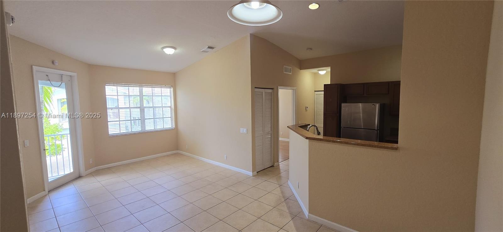 THOUSAND OAKS - Residential