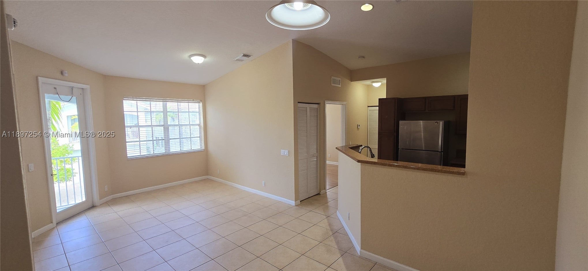 3020 Laurel Ridge Cir