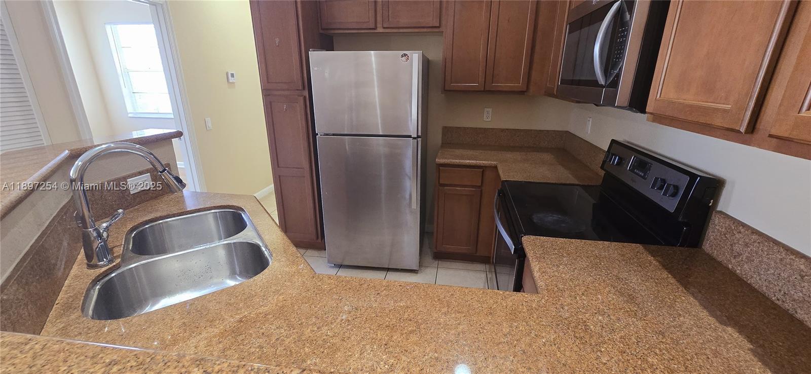 THOUSAND OAKS - Residential