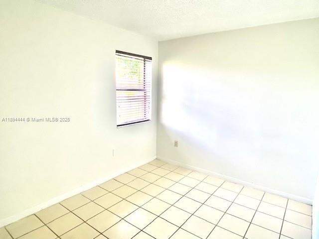 SOLEIL LAKE CONDO - Residential Lease