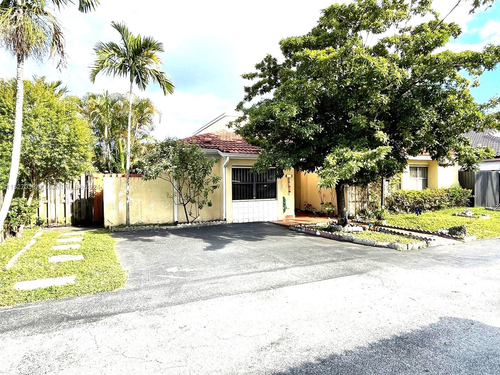 POINCIANA POINTE PHASE 3 - Residential