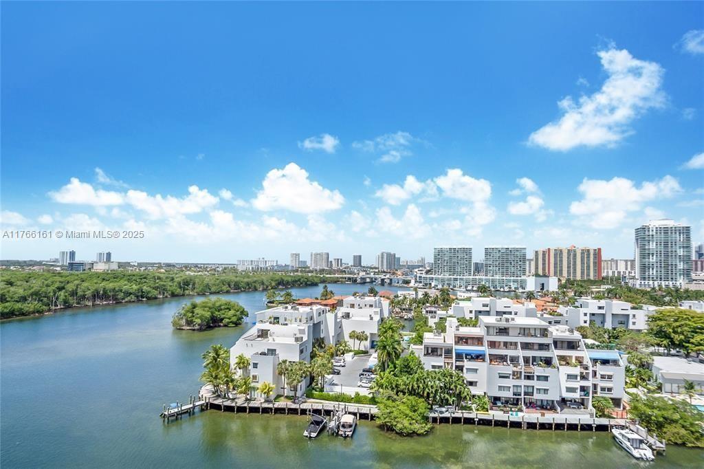 Rental Property at 400 Kings Point Dr 1229, Sunny Isles Beach, Miami-Dade County, Florida - Bedrooms: 1 
Bathrooms: 1  - $2,150 MO.