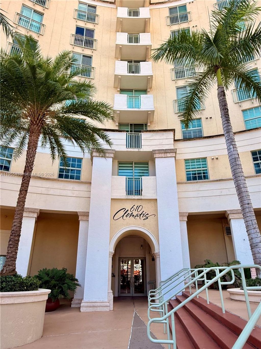 Photo of 610 Clematis St #825, West Palm Beach, FL 33401 (MLS # A11955433)
