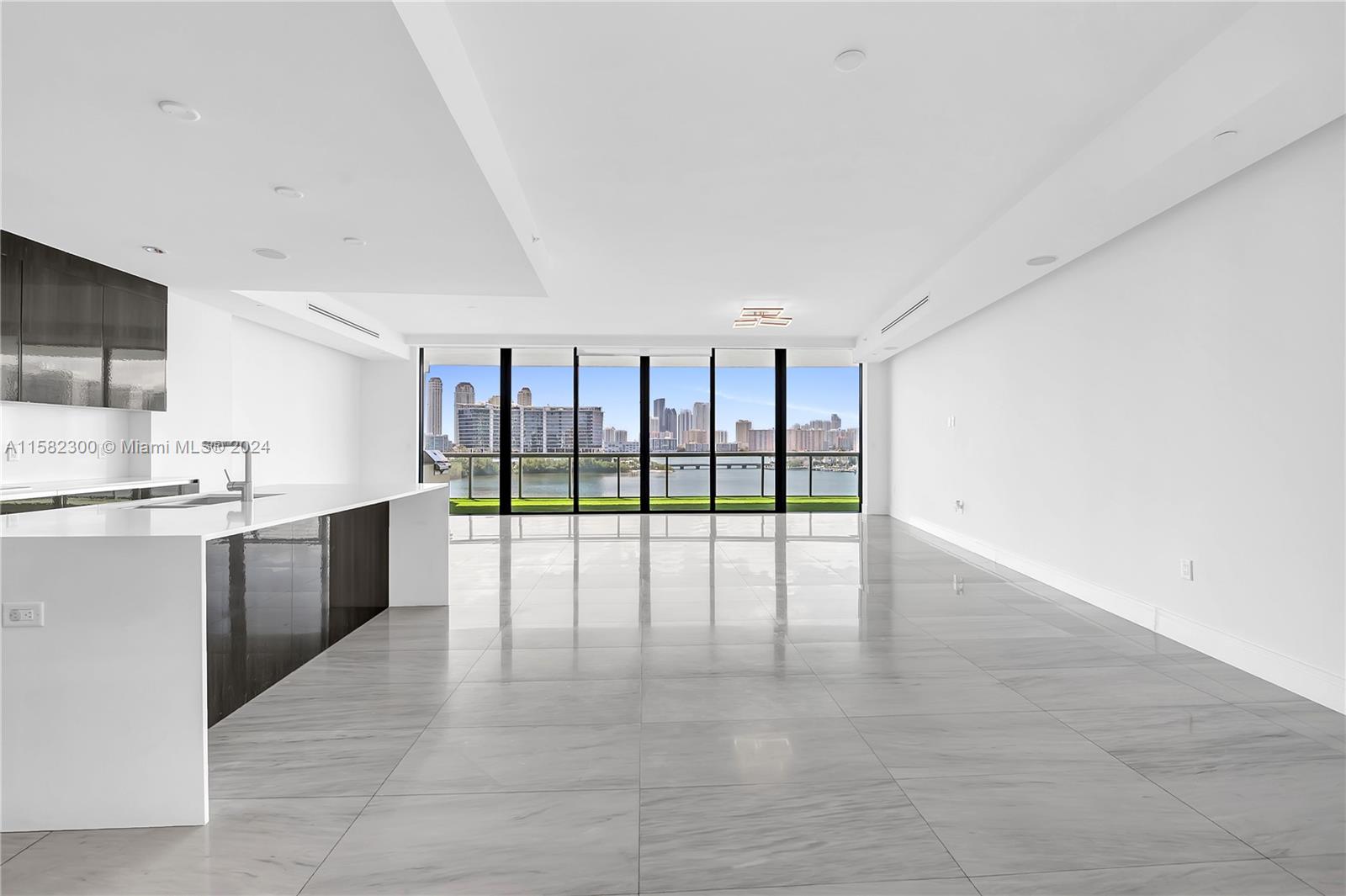 ECHO CONDO - Residential