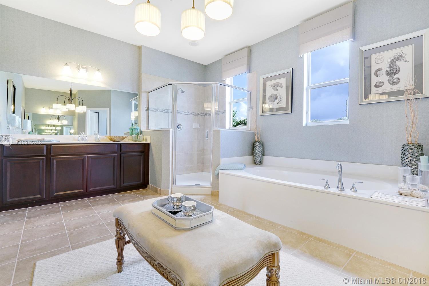 HEMINGWAY POINT - Residential