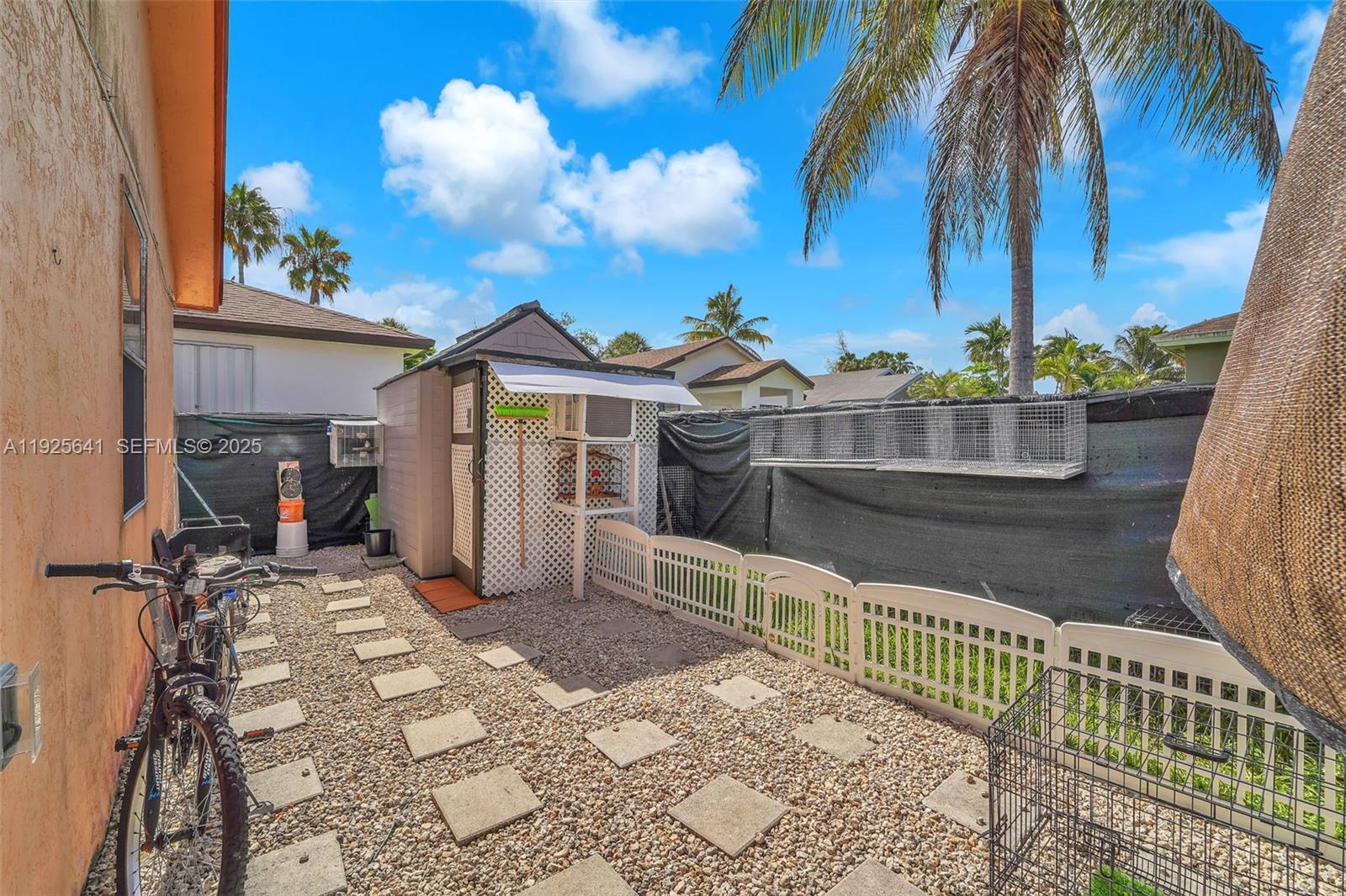 HABITAT VILLAS - Residential Lease