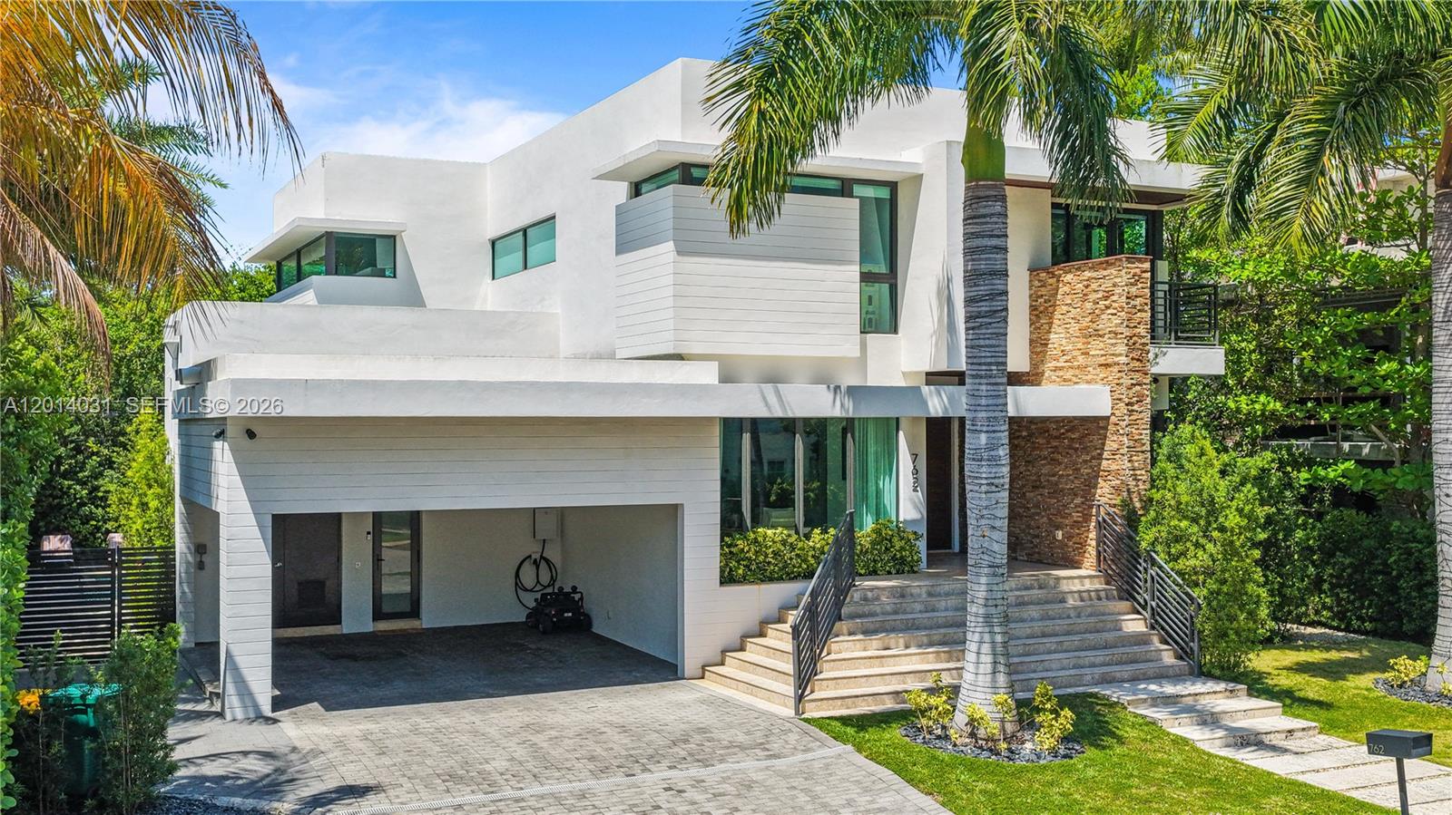 BISCAYNE KEY ESTATES - Residential