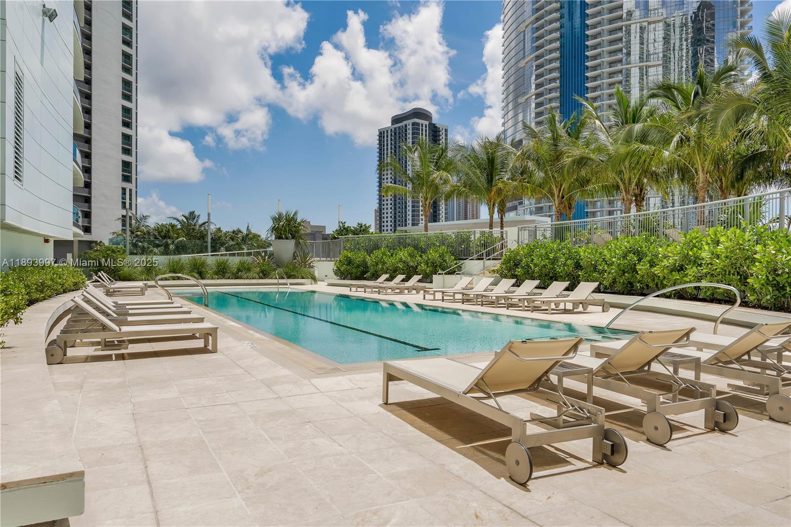 900 BISCAYNE BAY CONDO - Residential Lease