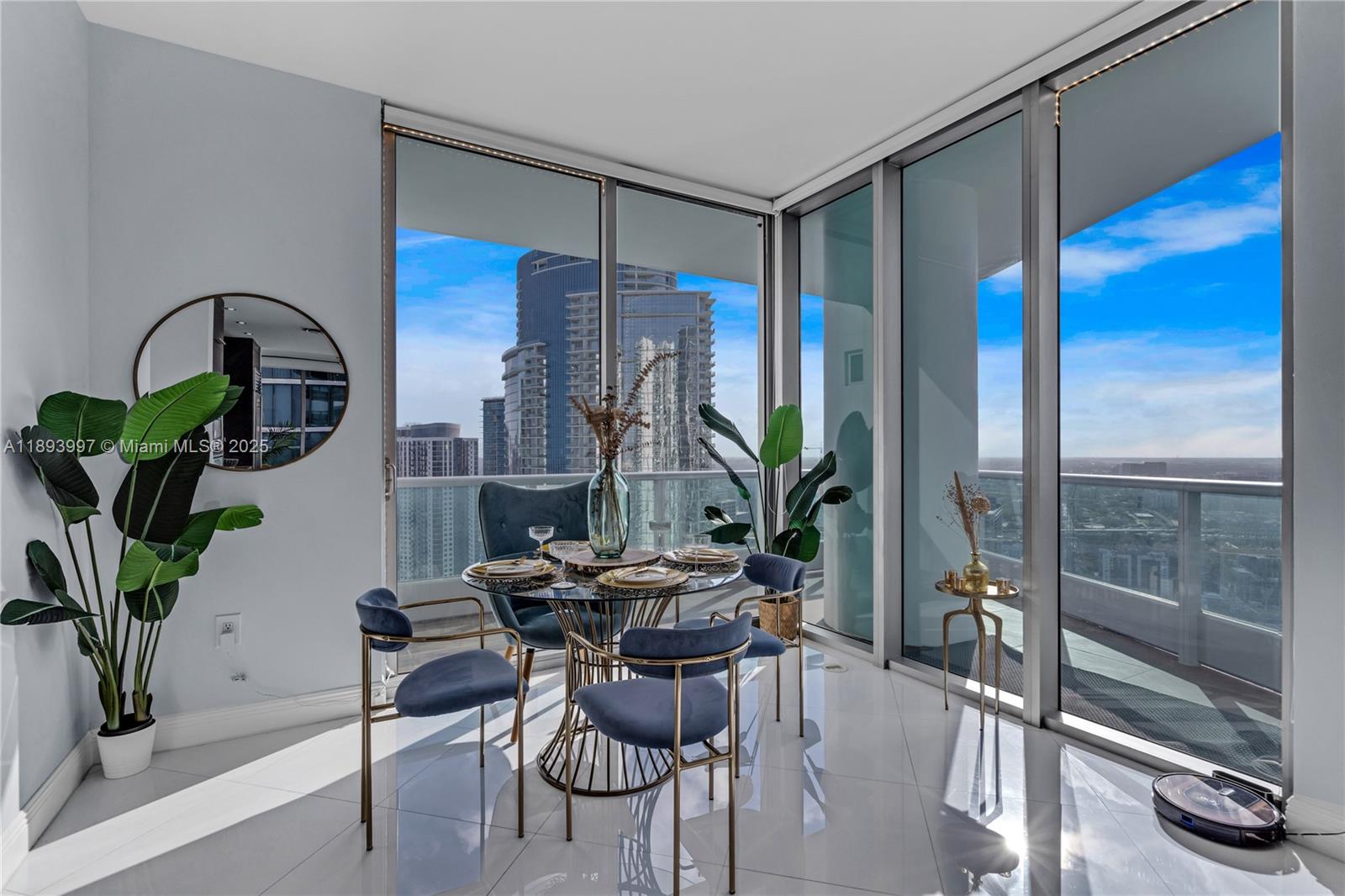 900 BISCAYNE BAY CONDO - Residential Lease