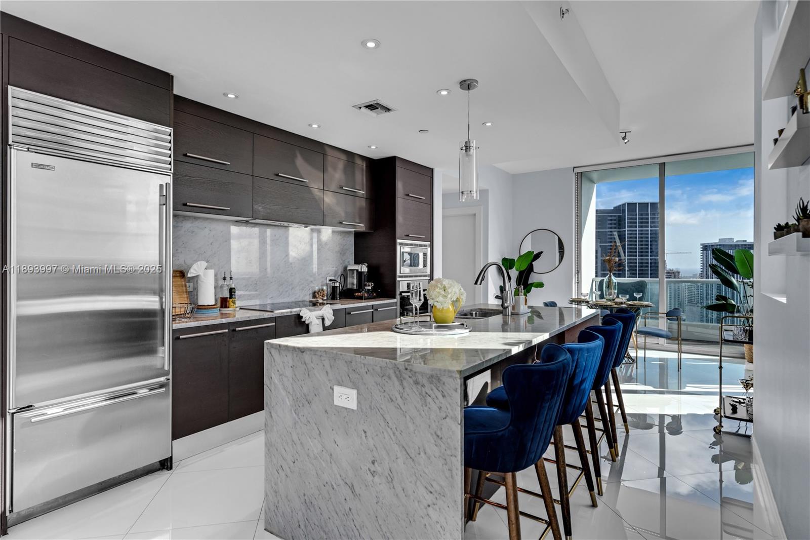 900 BISCAYNE BAY CONDO - Residential Lease