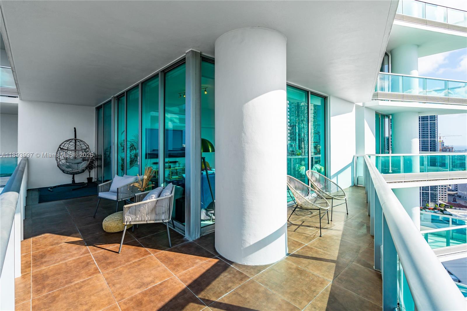 900 BISCAYNE BAY CONDO - Residential Lease