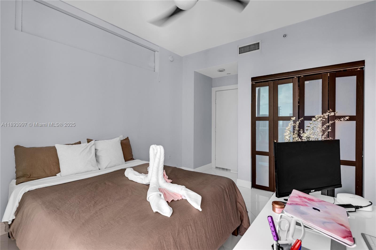 900 BISCAYNE BAY CONDO - Residential Lease