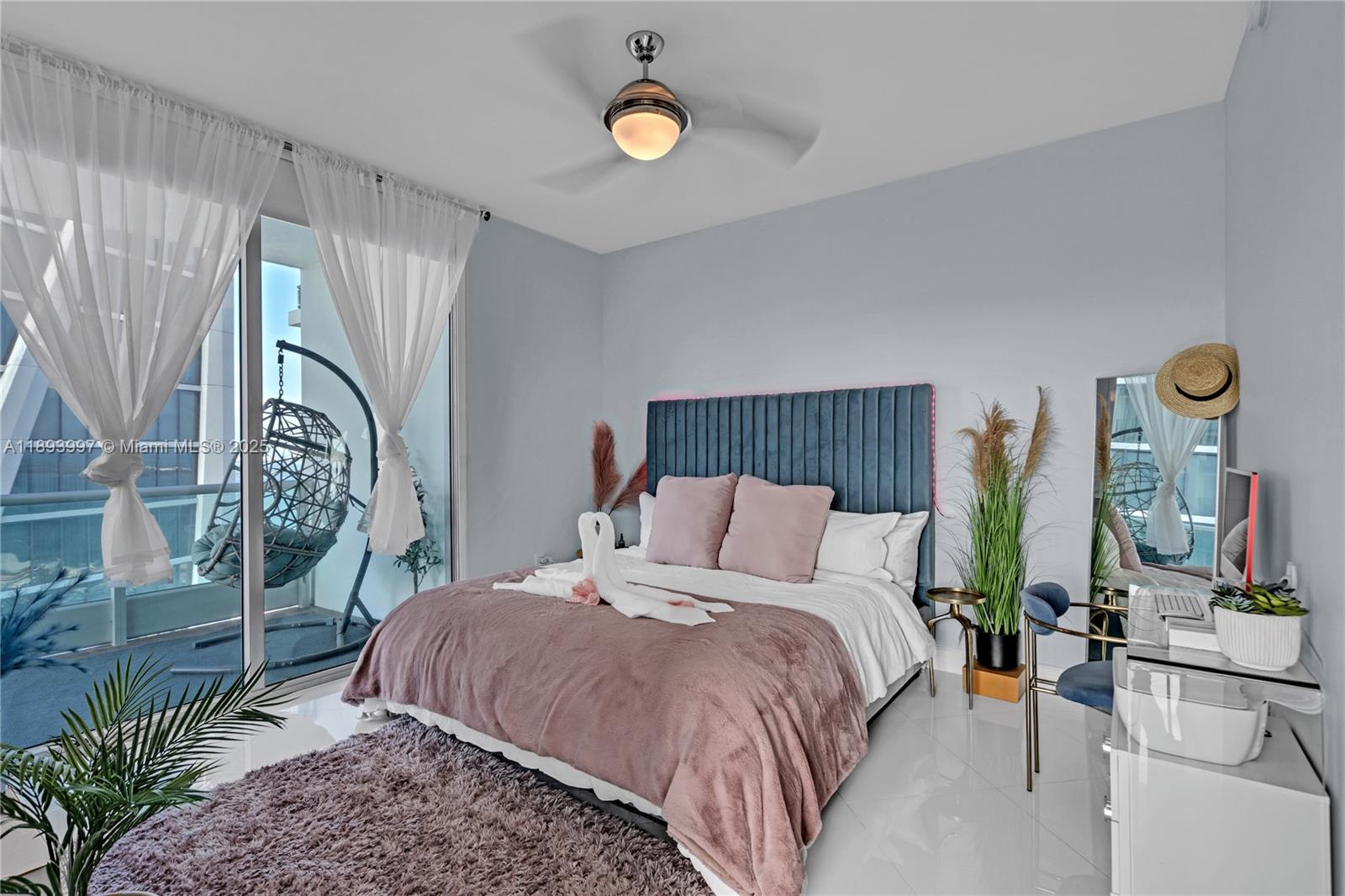 900 BISCAYNE BAY CONDO - Residential Lease
