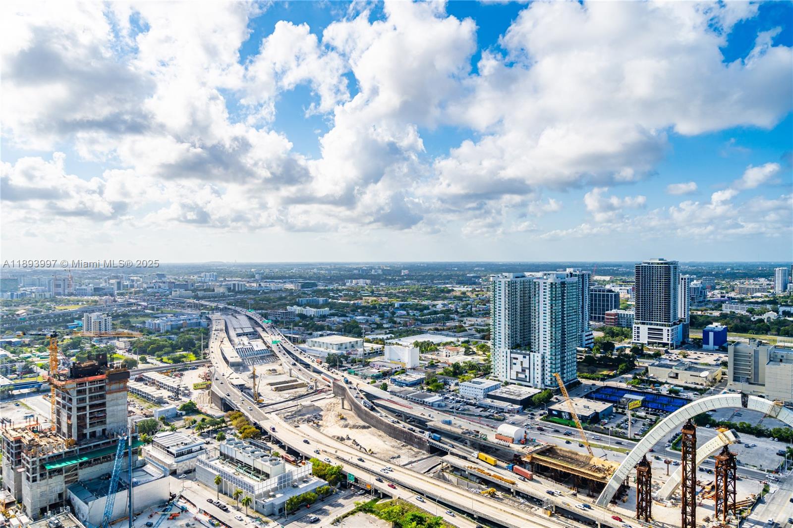 900 BISCAYNE BAY CONDO - Residential Lease