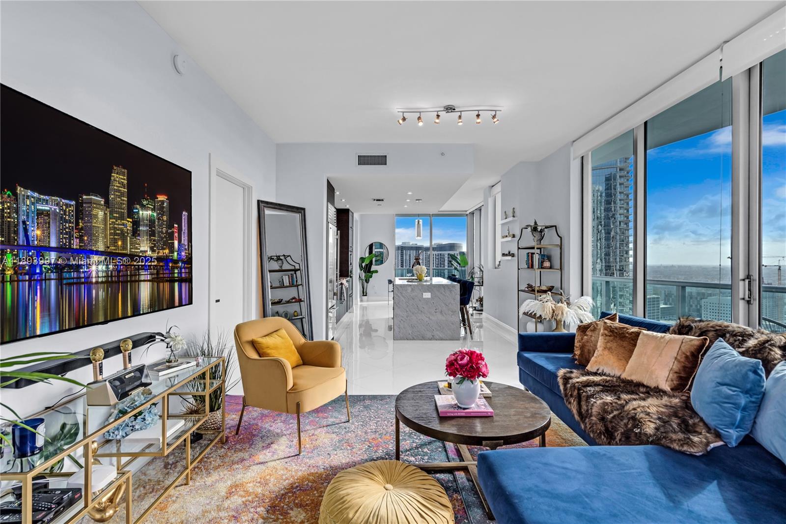 900 BISCAYNE BAY CONDO - Residential Lease