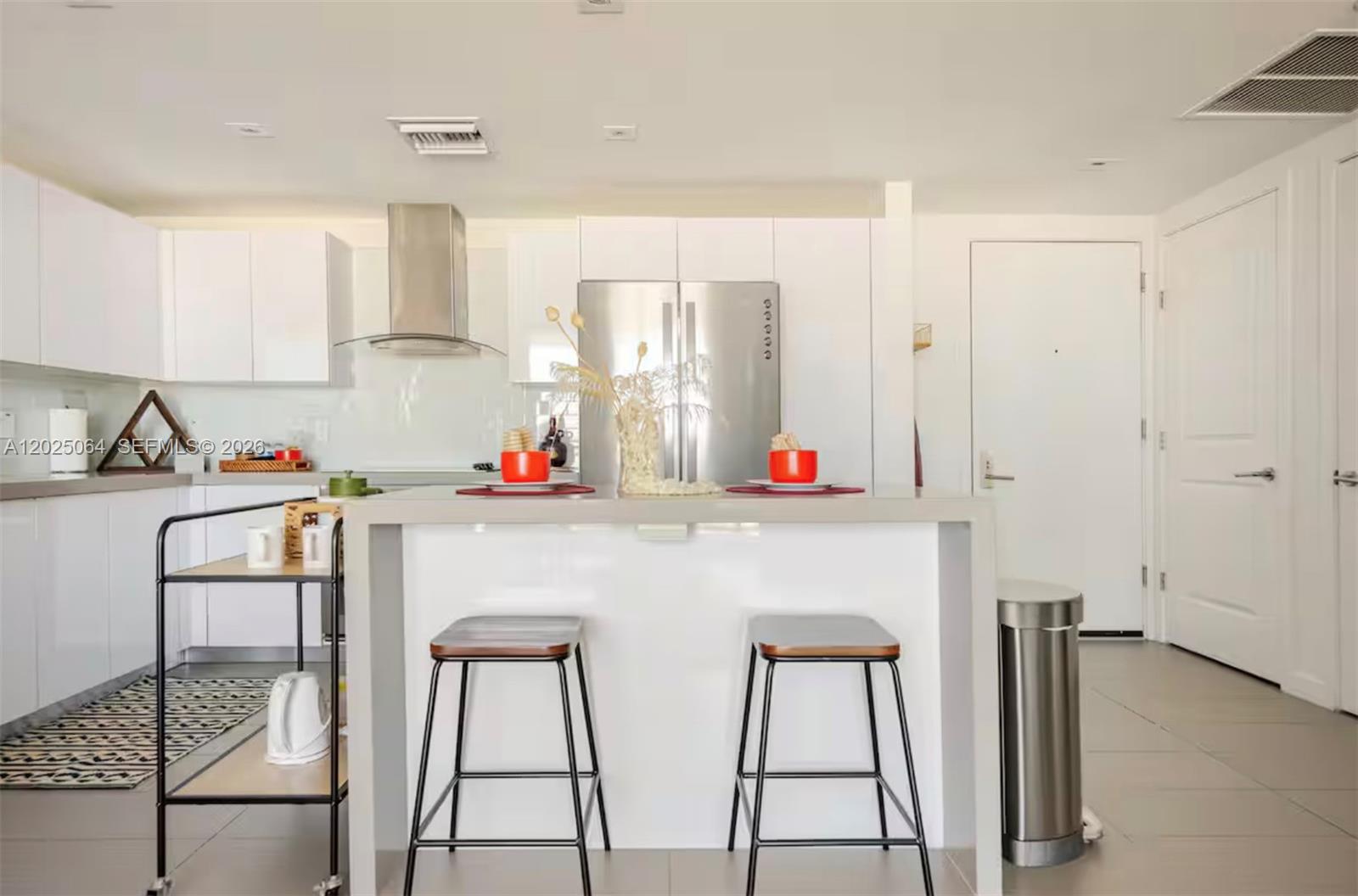 CANVAS CONDO - Residential