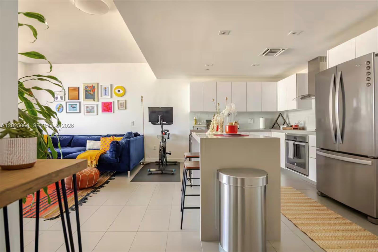 CANVAS CONDO - Residential
